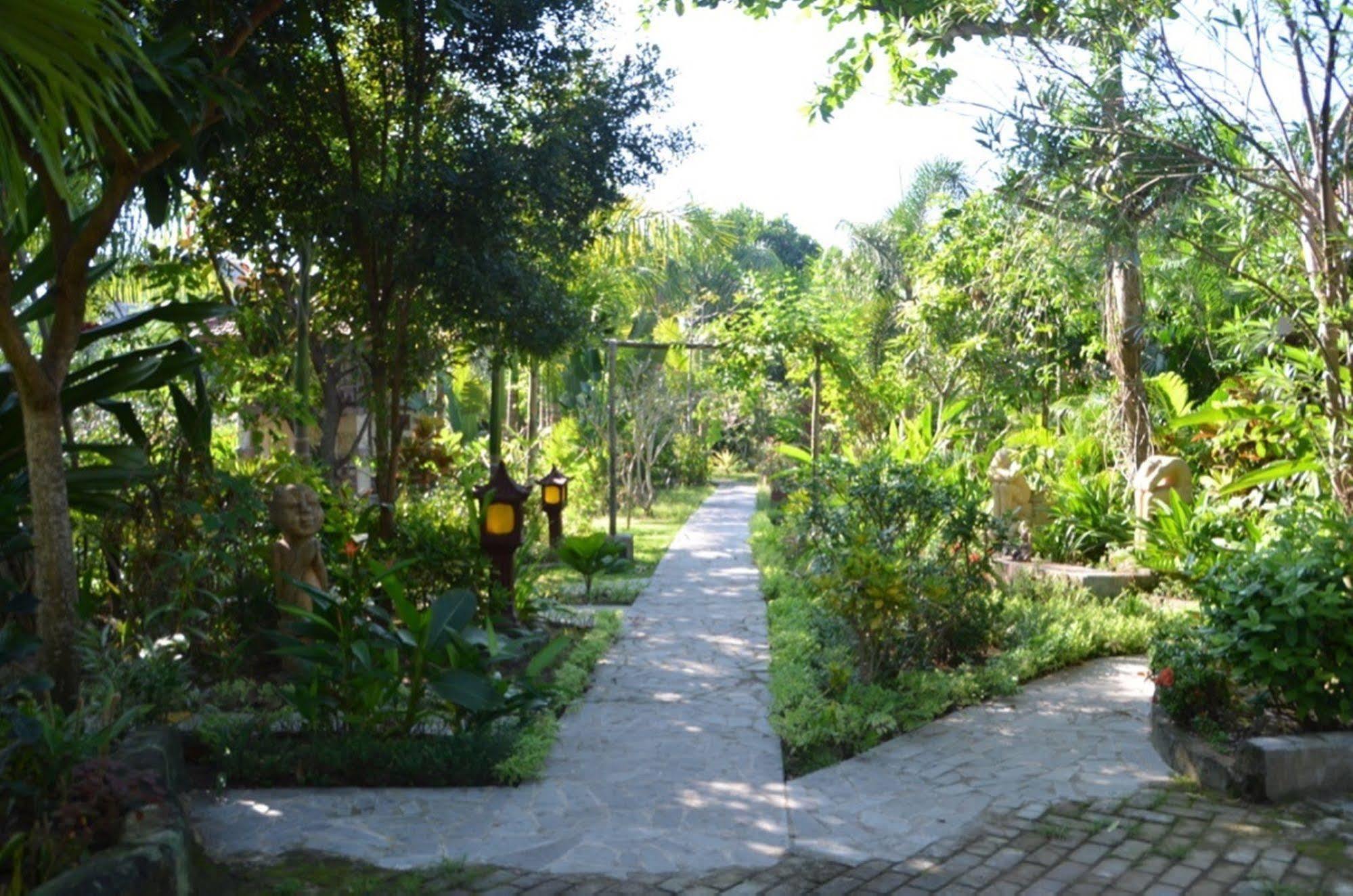 Stanley Lombok Hotel Mataram Exterior photo